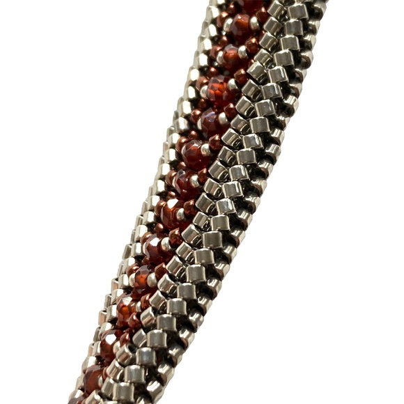bracelet 7" strand glass seed beads handmade w/square glass clasp silver red - Picture 7 of 16